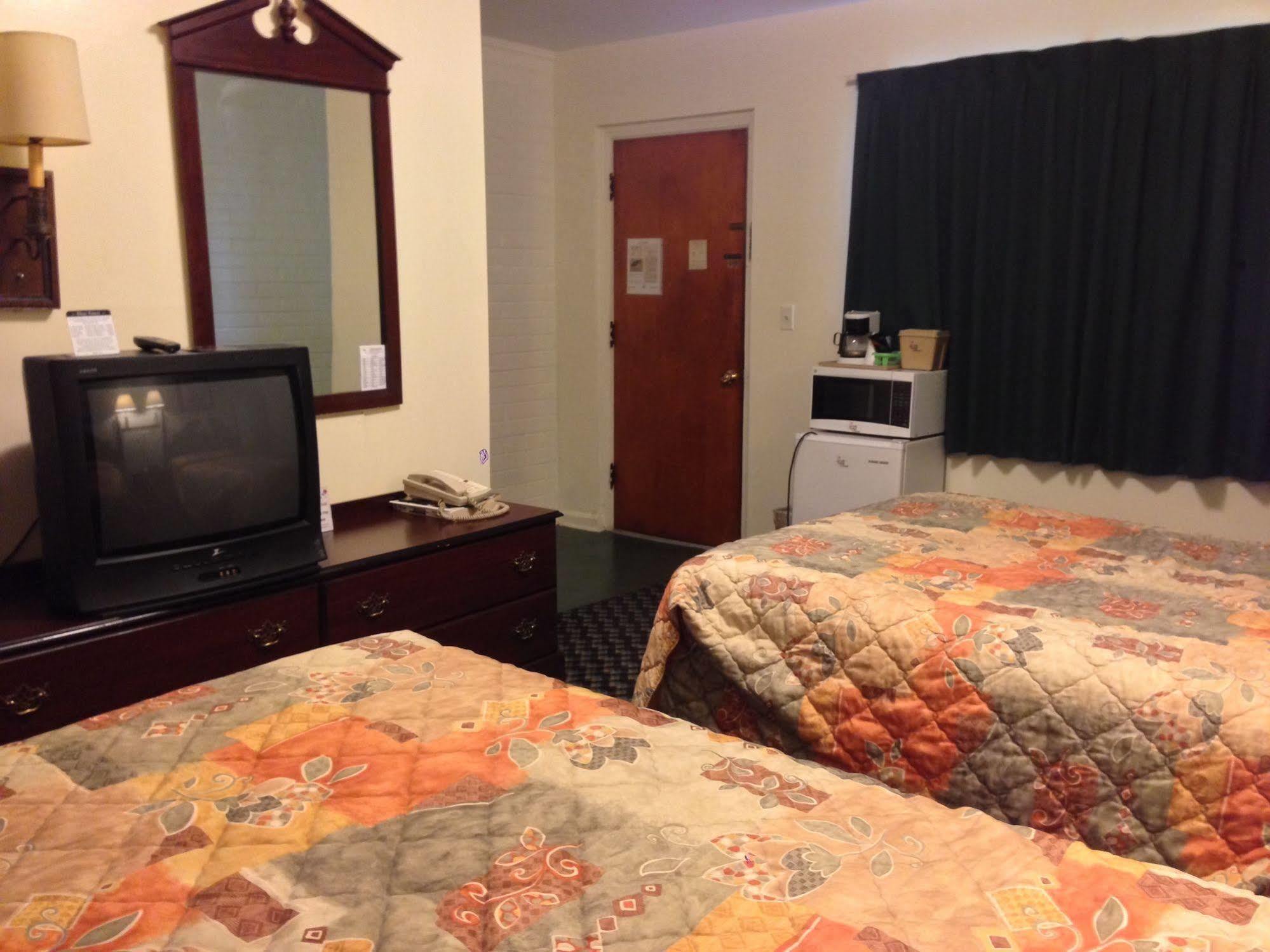 Painesville Villa Rosa Motel المظهر الخارجي الصورة