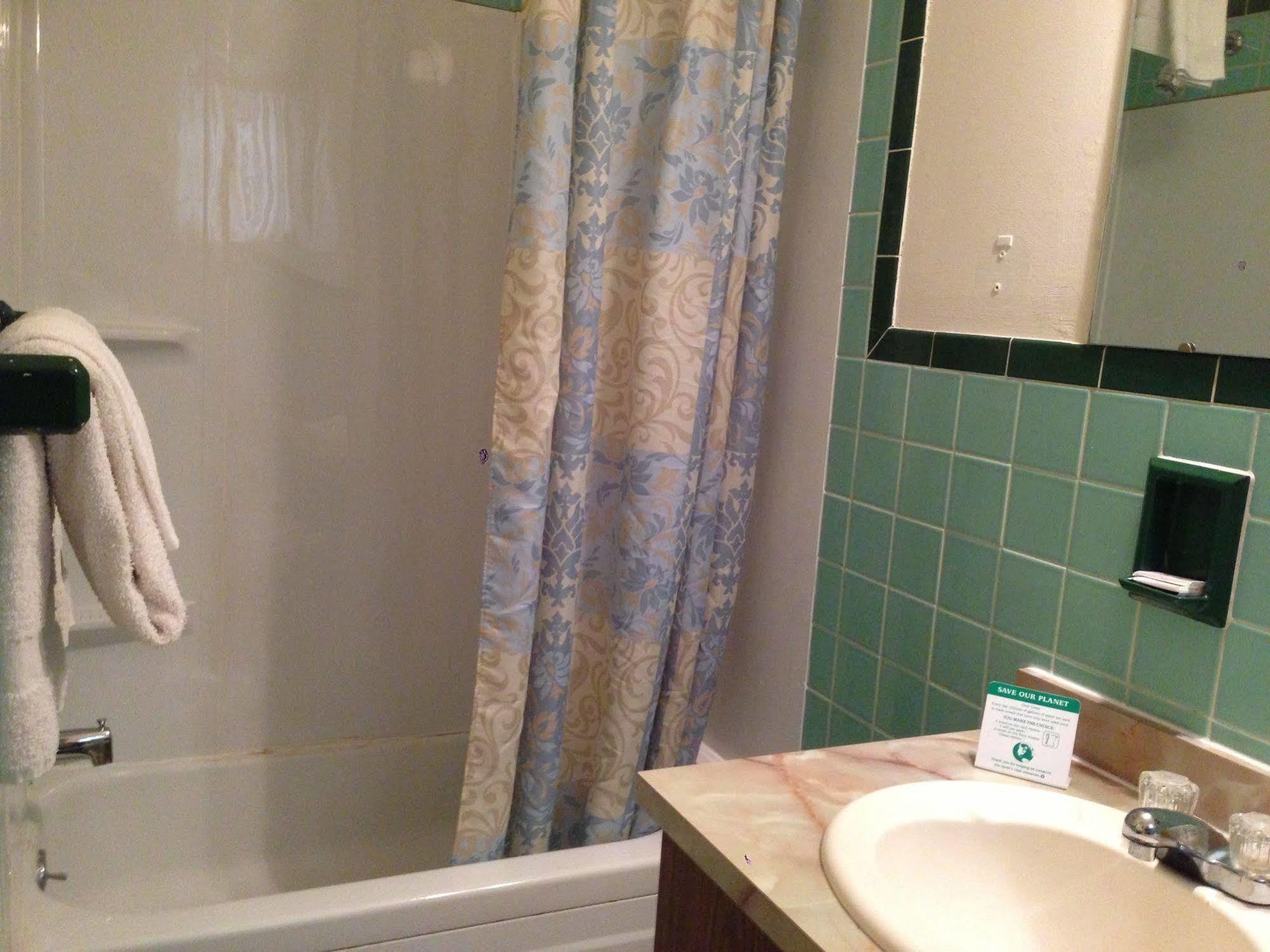 Painesville Villa Rosa Motel المظهر الخارجي الصورة